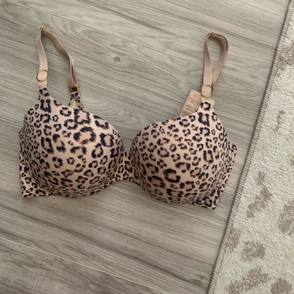 Victoria’s Secret push bra